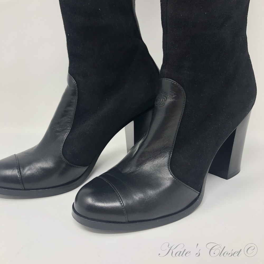 CHANEL CC Boots - Picture 3 of 8
